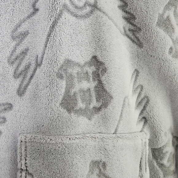 Warner Bros. Gray Owl Pattern Men's Sweater - Picture 2 of 4